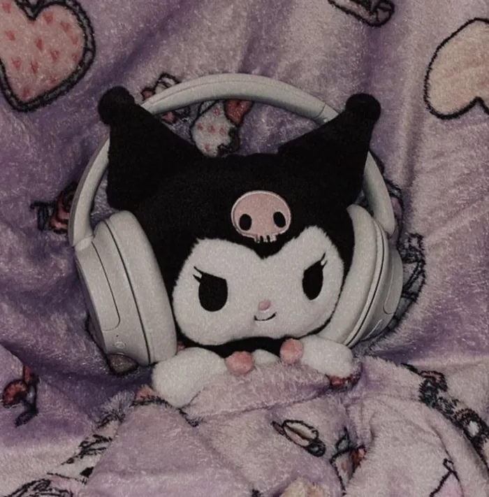Cute Kuromi PFP Girl