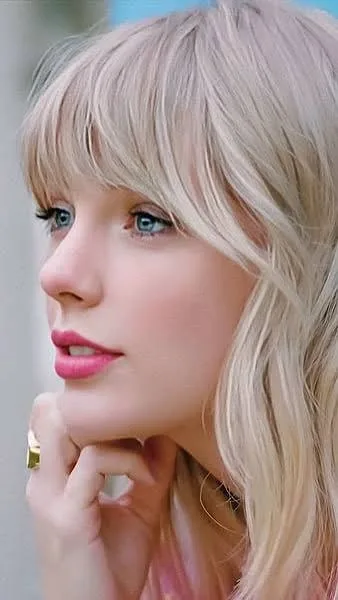Taylor Swift PFP