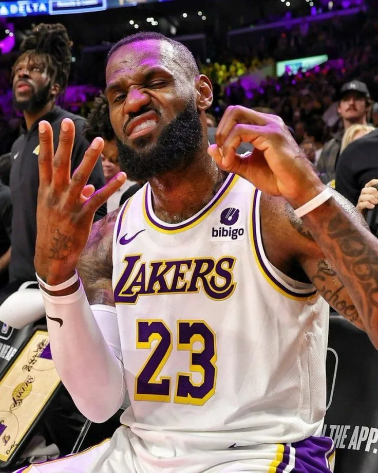 LeBron PFP Aesthetic