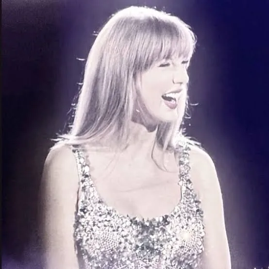 Lover Taylor Swift PFP