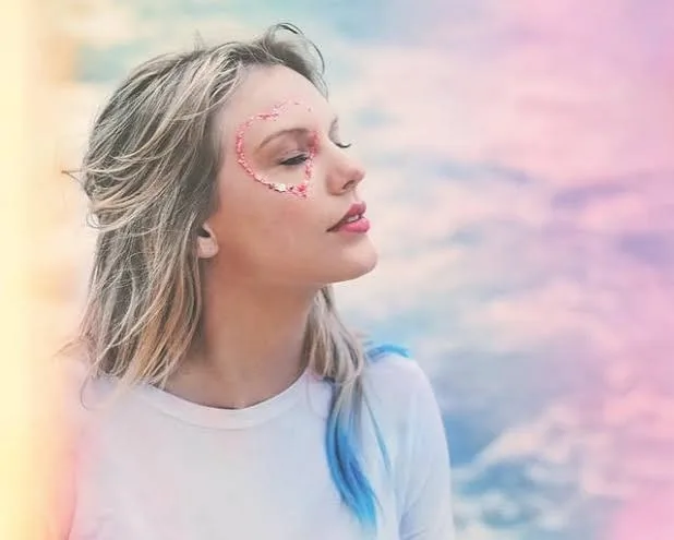 Lover Taylor Swift PFP