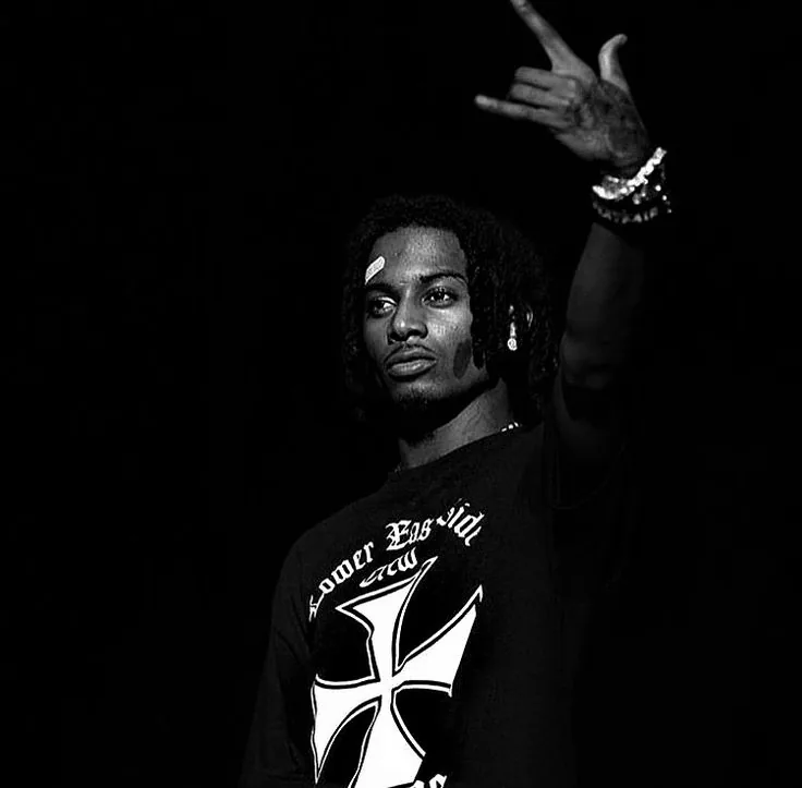 Opium PFP Black And White