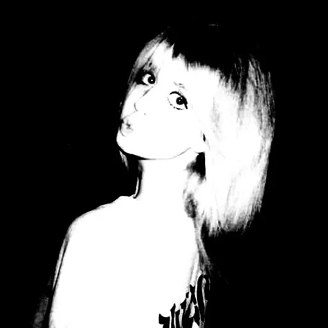 Opium PFP Dark