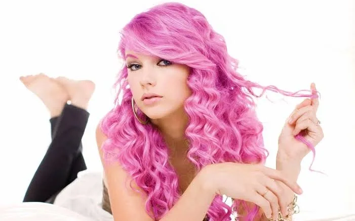 Pink Taylor Swift PFP