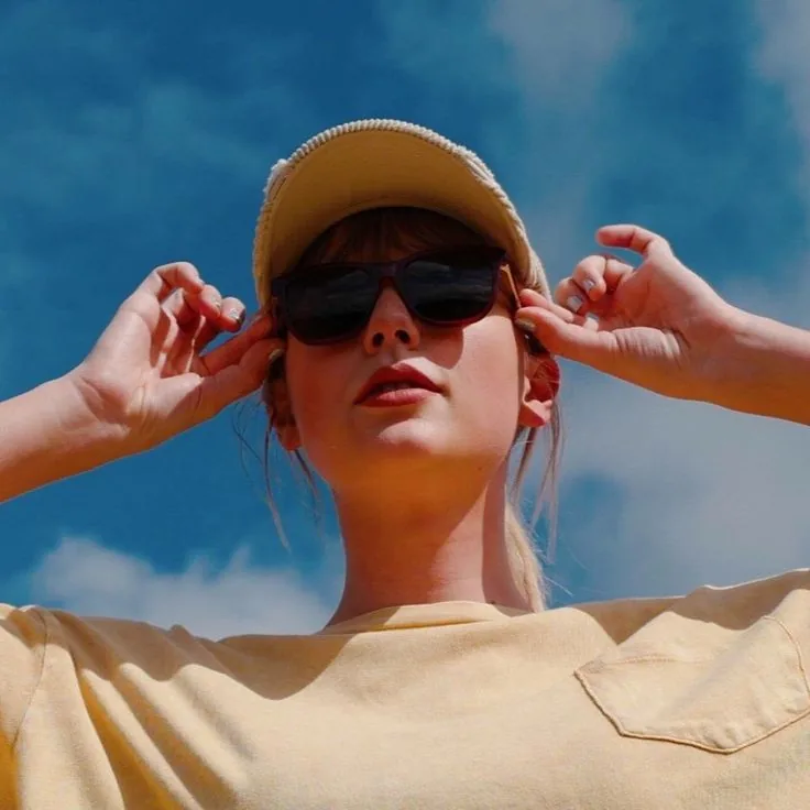 Taylor Swift PFP Aesthetic