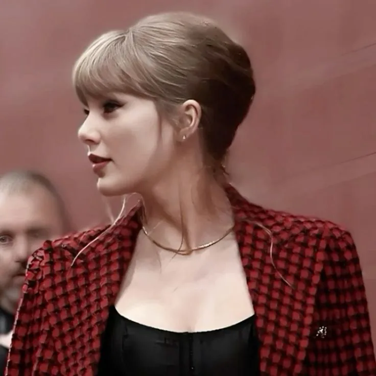 Taylor Swift PFP