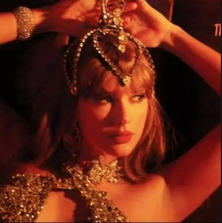 Taylor Swift PFP The Life of a Showgirl